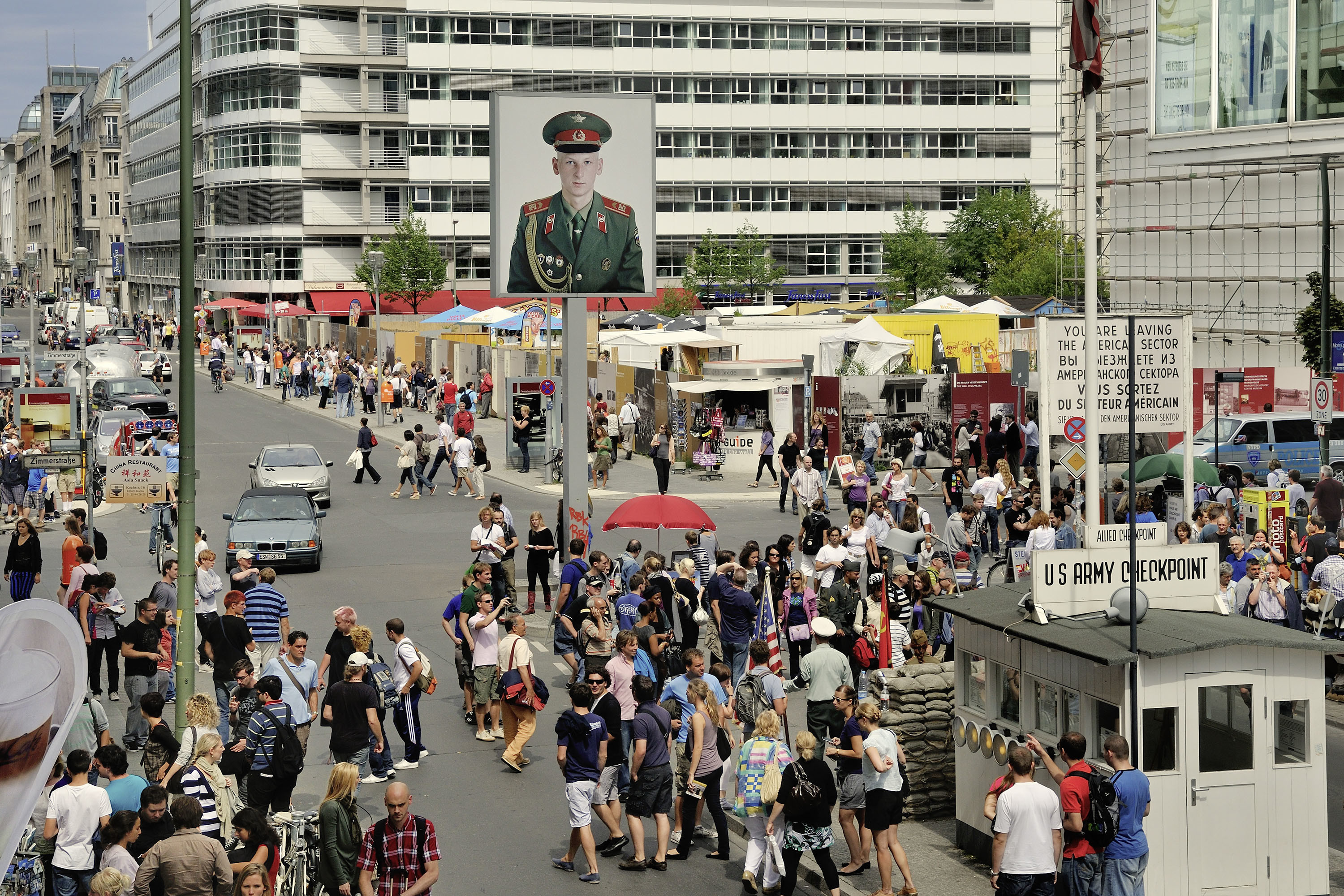 "Checkpoint Charlie", aus der Serie "In den Straßen von Berlin"