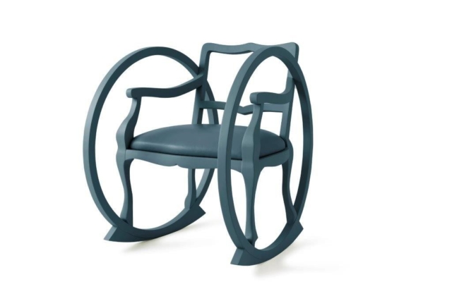 Cadeira de baloiço da Maison Dada, em madeira sólida com acabamento mate, revestimento em pele, disponível em duas cores, www.maisondada.com